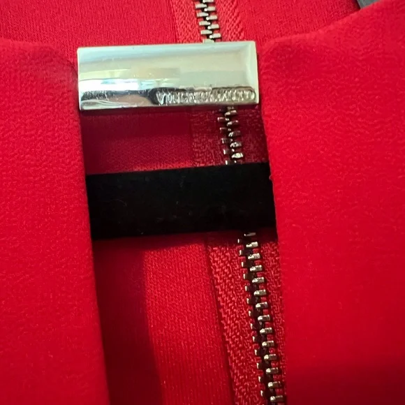 Vince Camuto Red Fitted Inside Layered Chiffon Outside Dress Size 2 - Picture 9 of 9